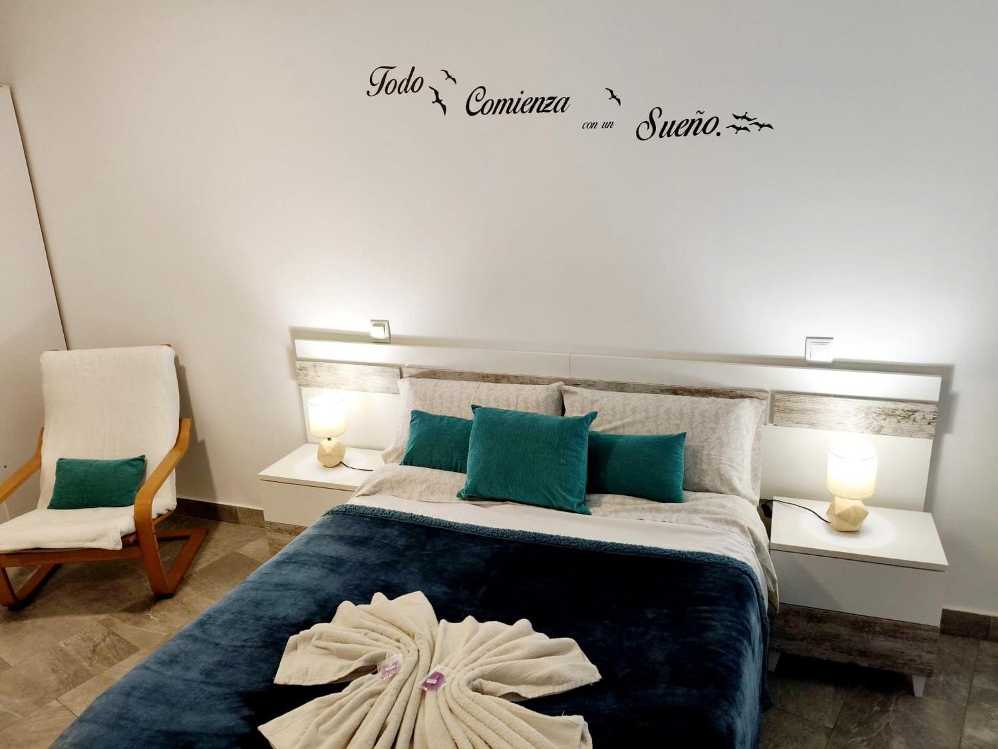 Apartamento La Galatea アルカラ・デ・エナレス エクステリア 写真